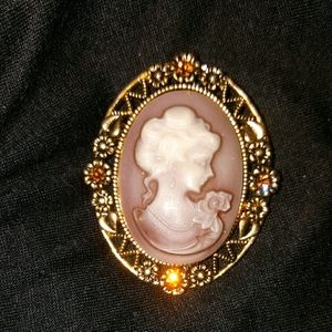 Cameo Pin
